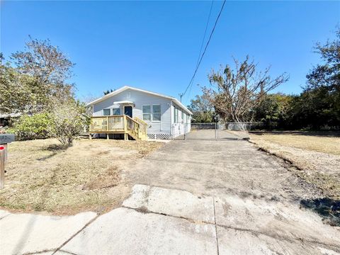 613 MAIN STREET AUBURNDALE FL 33823