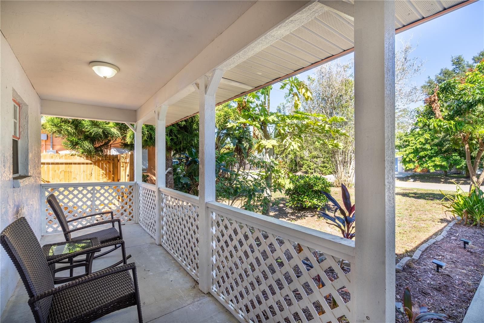 BAHAMA HEIGHTS - Residential Lease