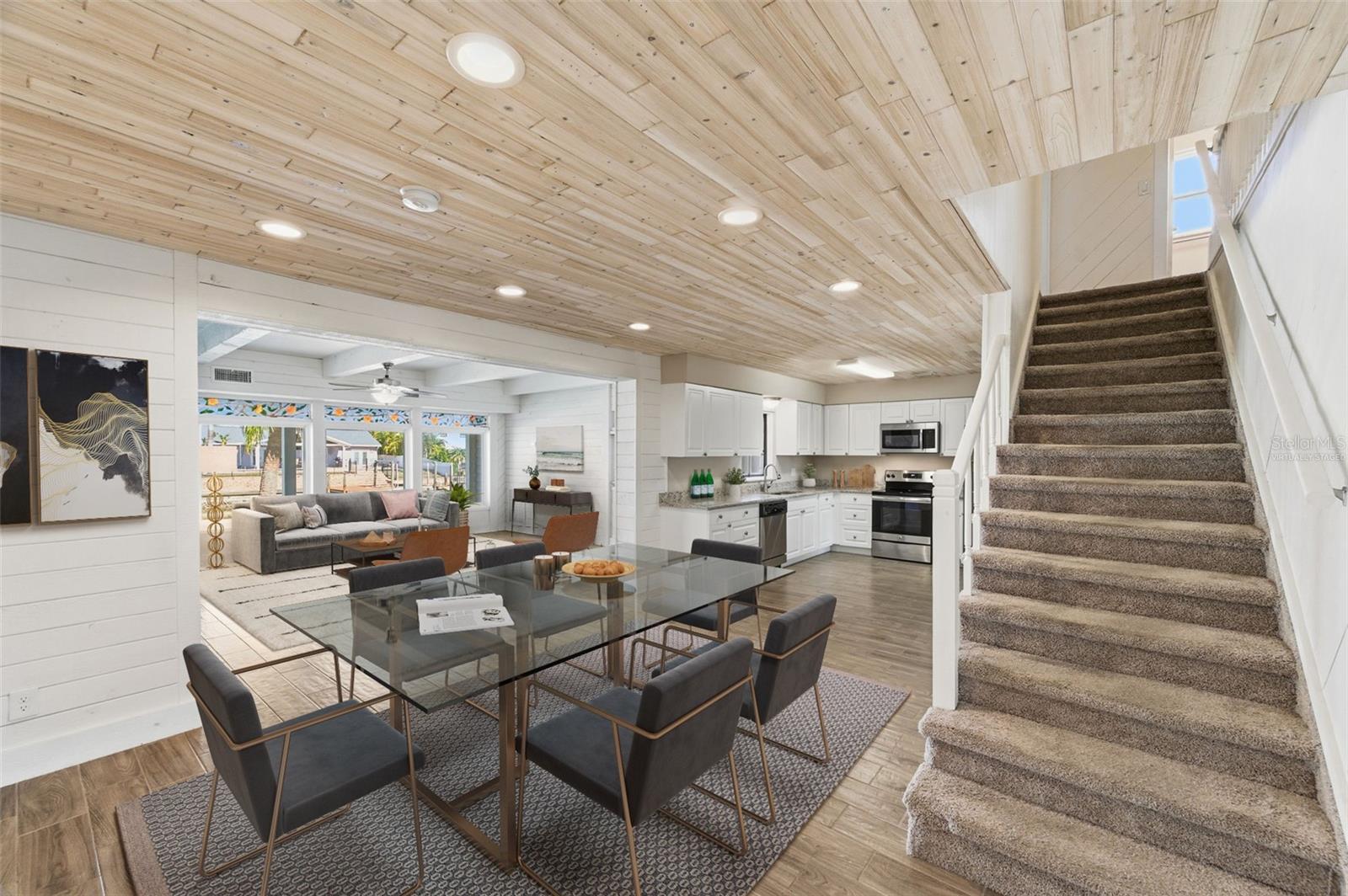 8461 FLAGSTONE DRIVE