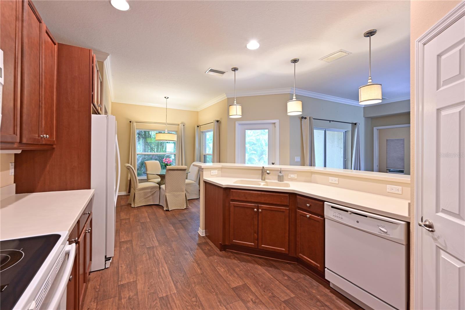 SOUTH OAK - Residential