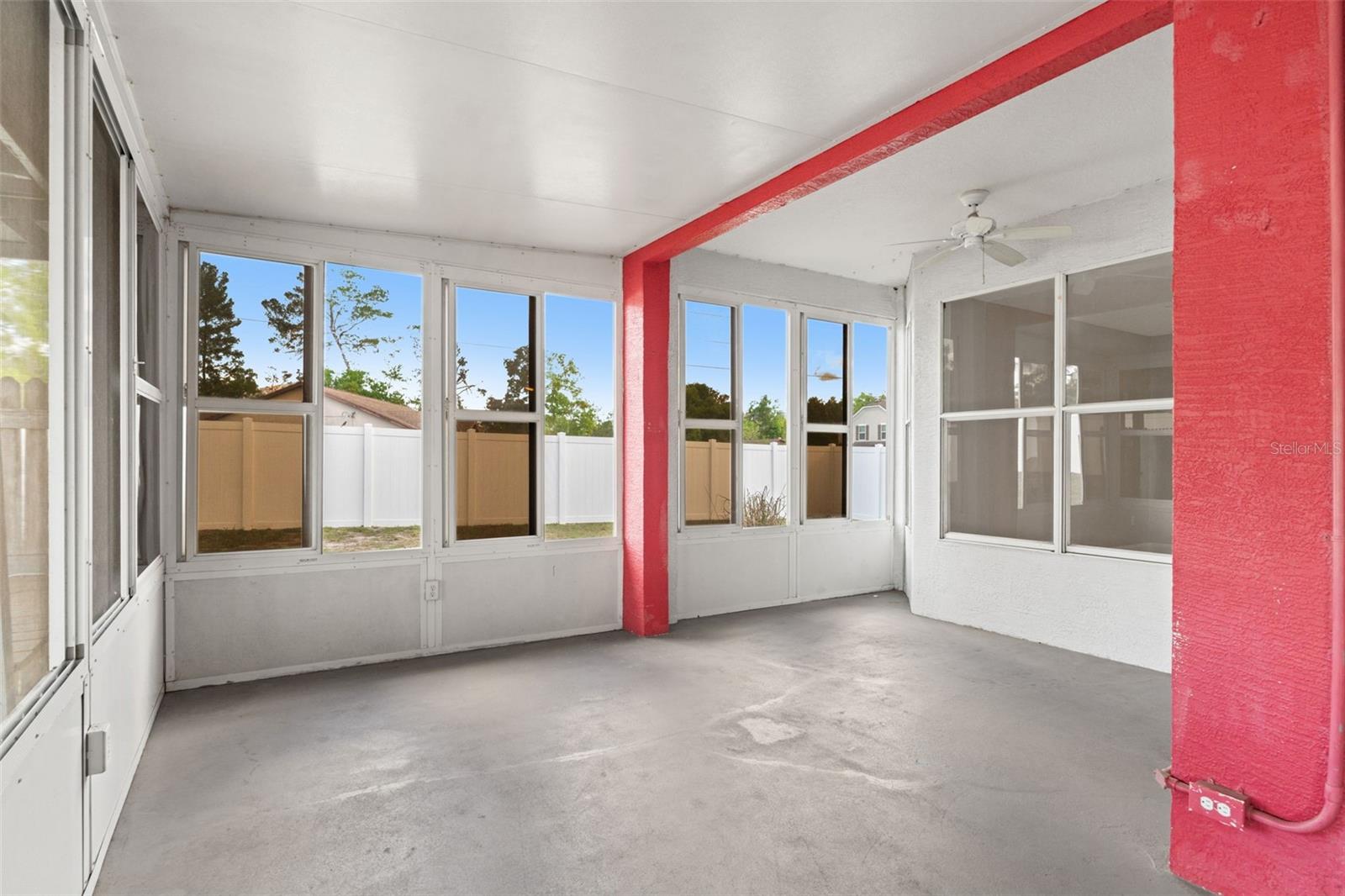 SPRING HILL - Residential