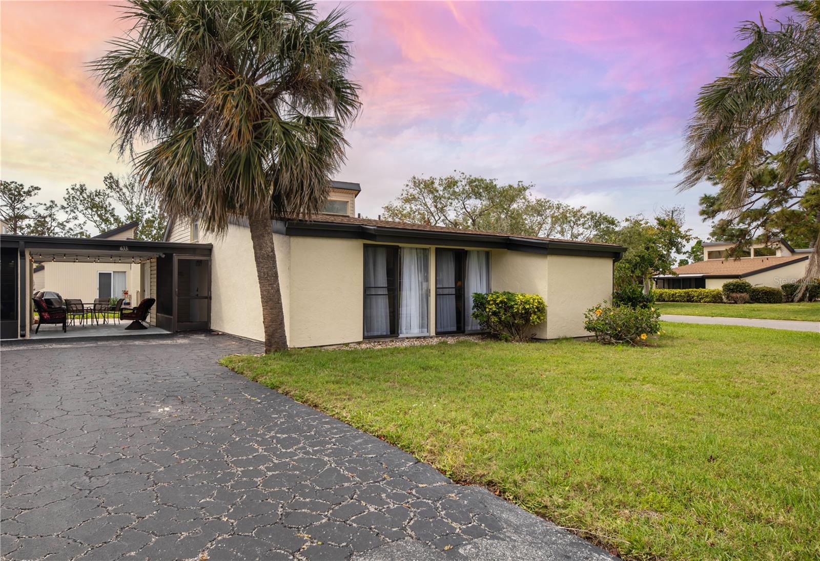 633 WHITE PINE TREE ROAD 27