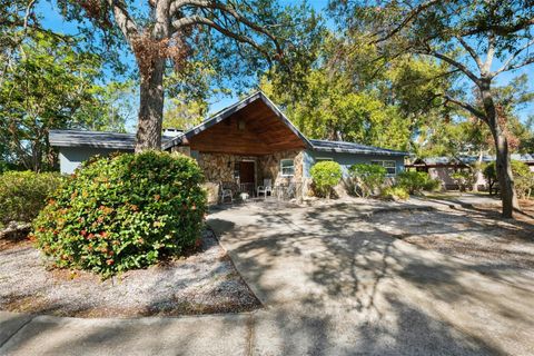 A home in SEMINOLE