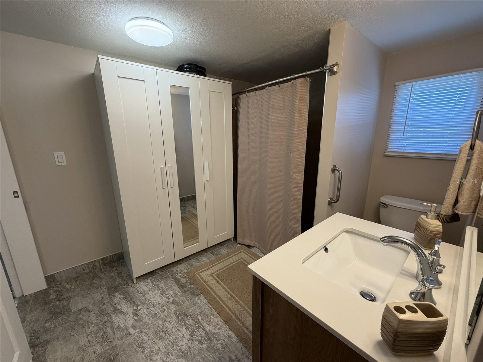 TRI-PAR ESTATES - Residential