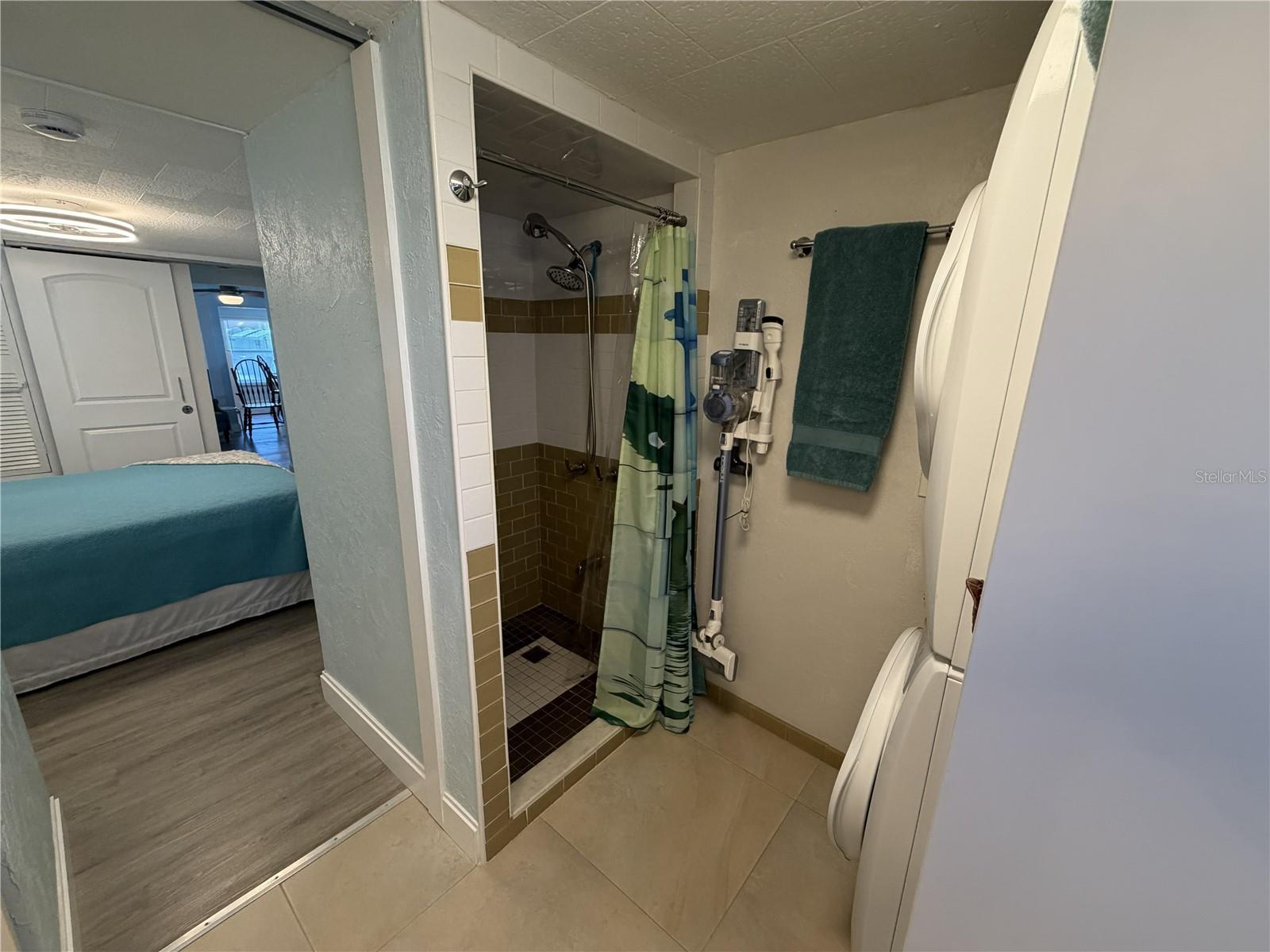 TRI-PAR ESTATES - Residential