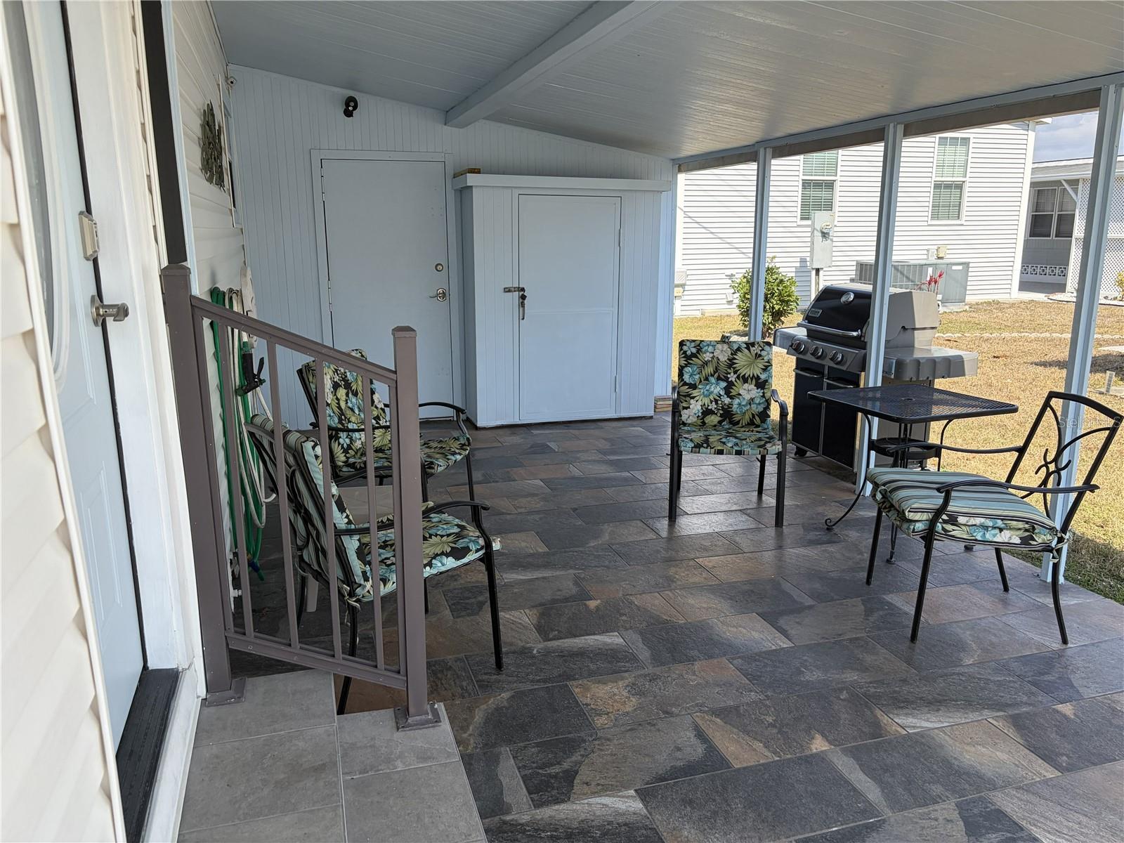 TRI-PAR ESTATES - Residential