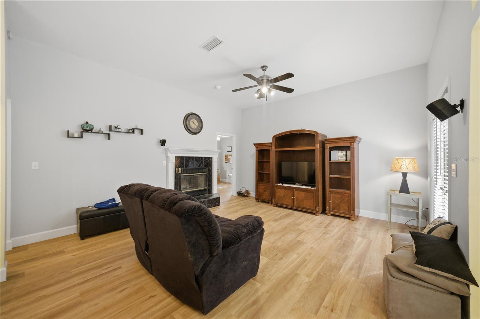 OAK GLEN PH I - Residential