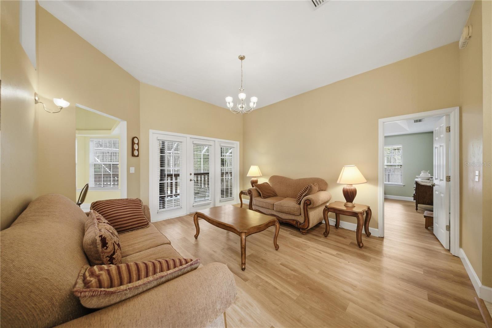 OAK GLEN PH I - Residential