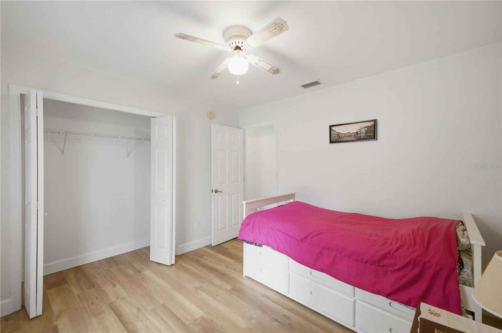 OAK GLEN PH I - Residential