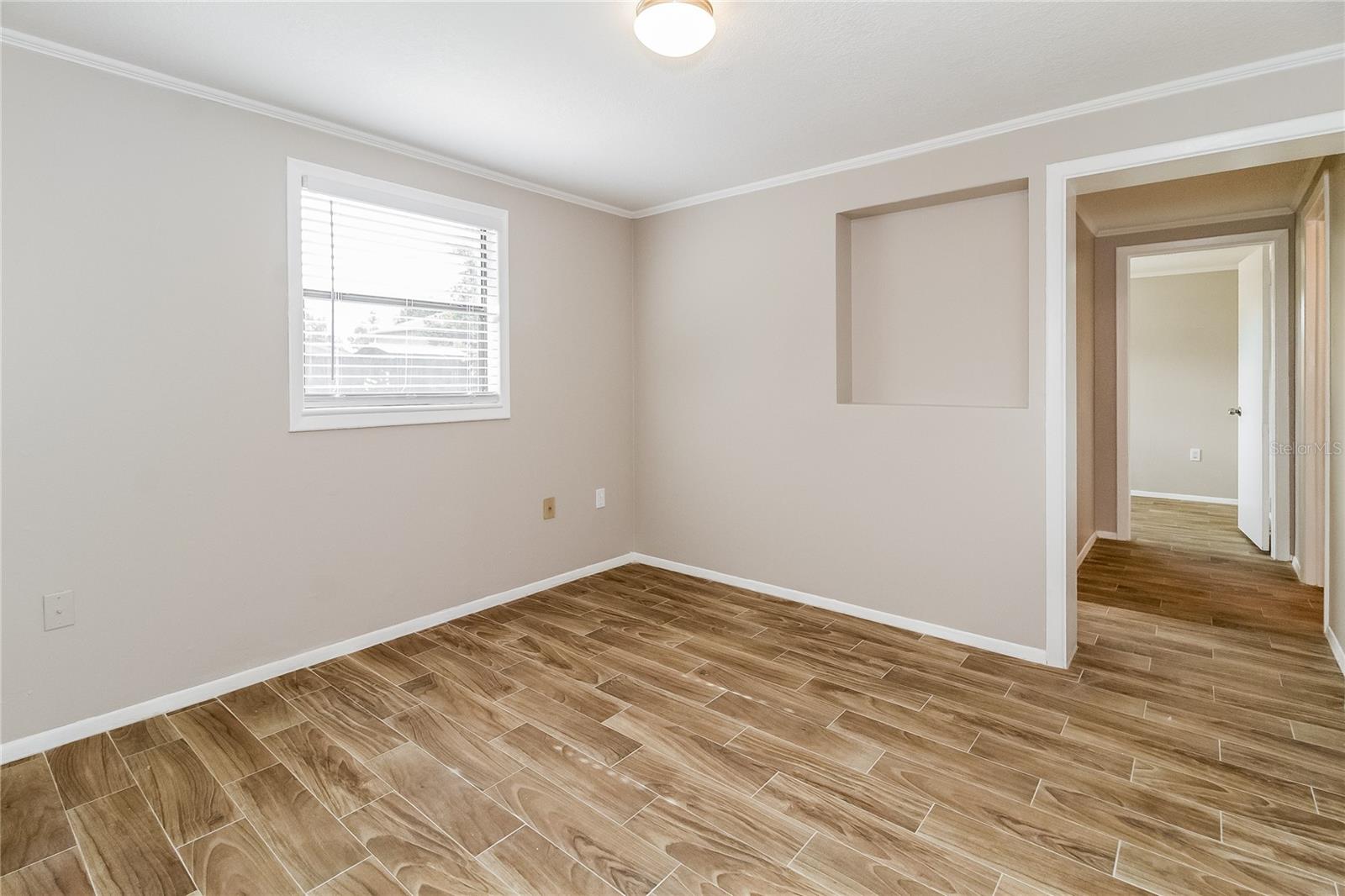 HENSONS ACRES REV OF BLK A - Residential Lease