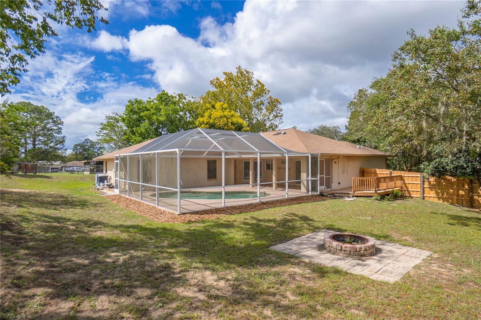 FOXWOOD - Residential