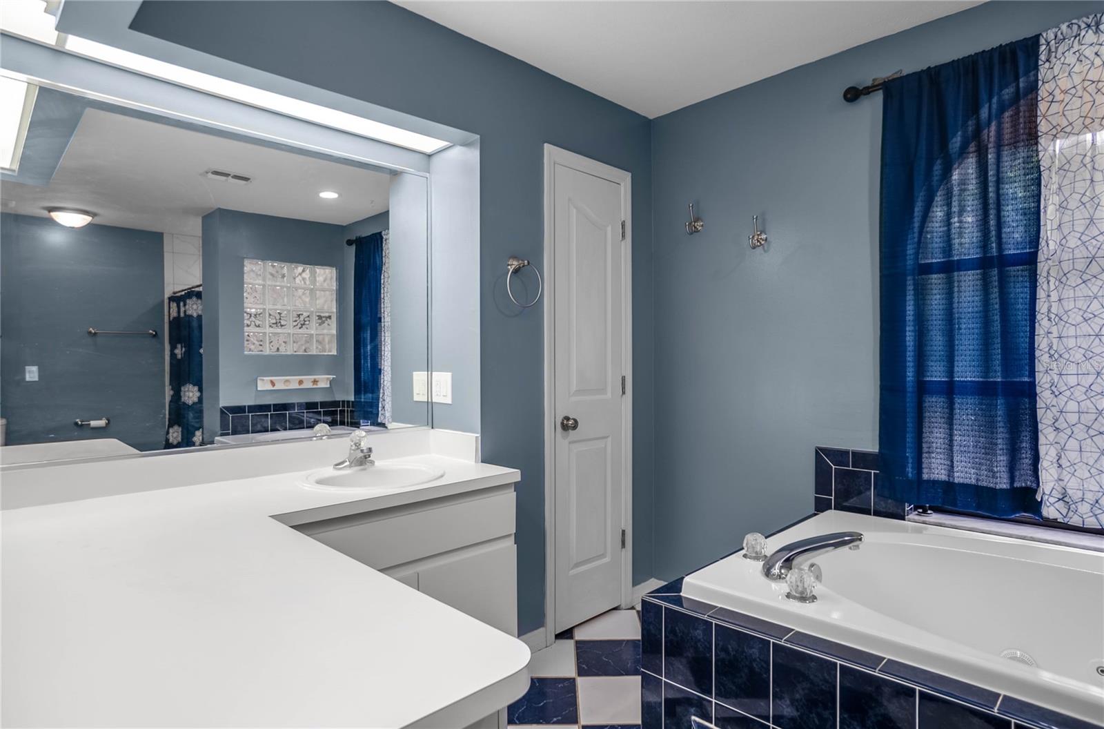 FOXWOOD - Residential