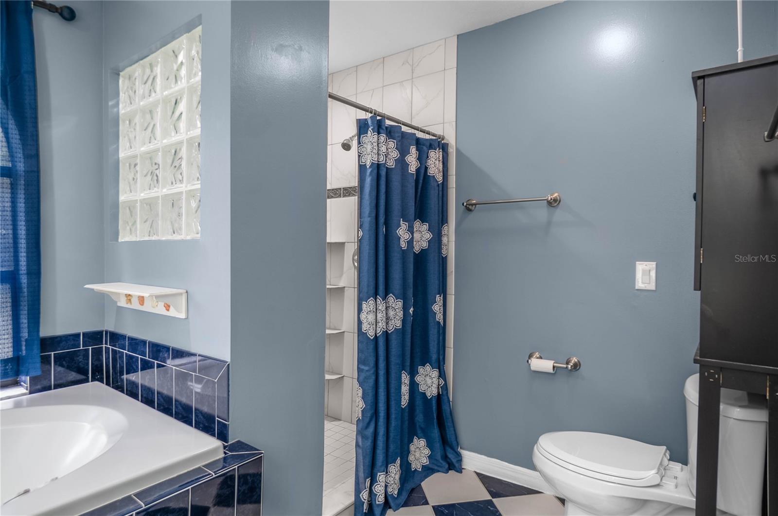 FOXWOOD - Residential