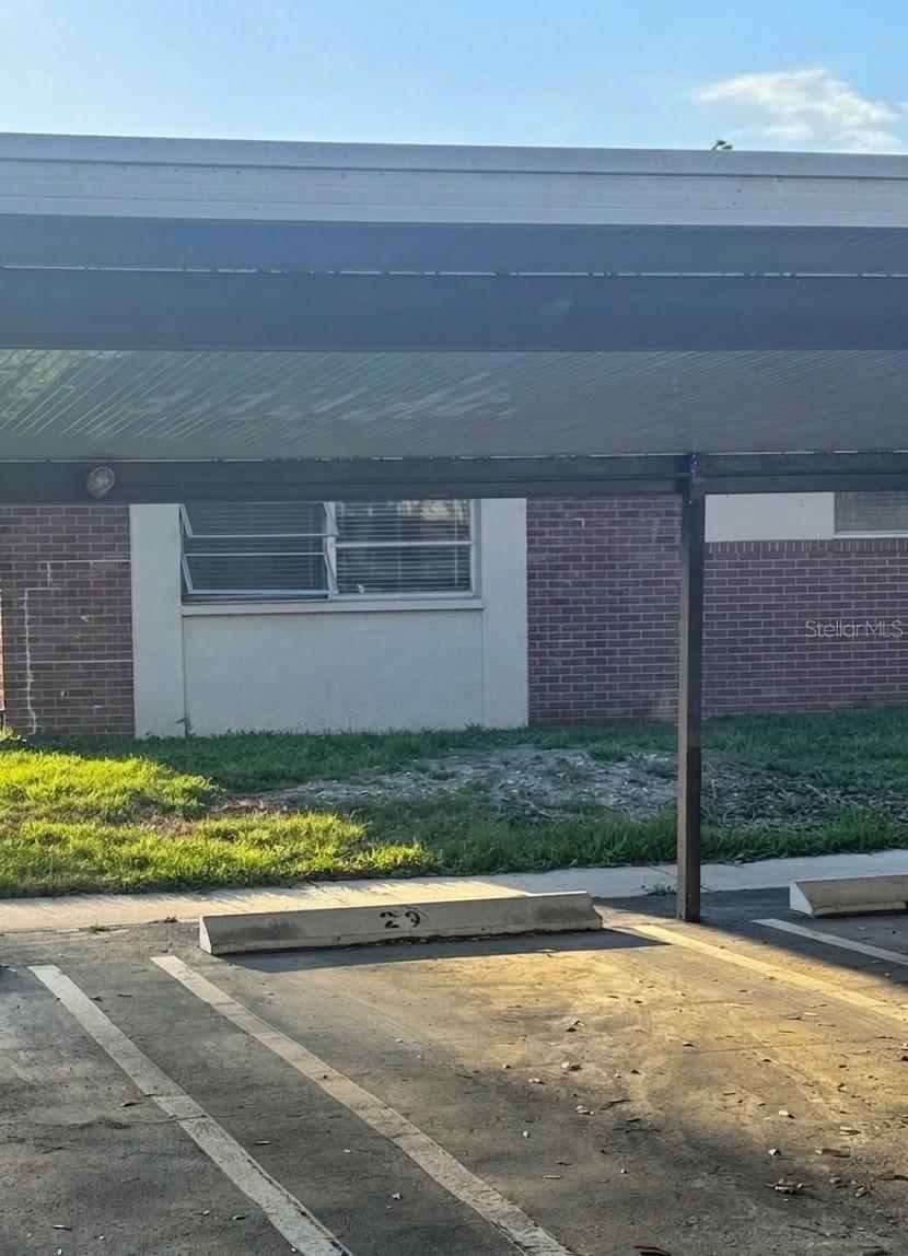 PARKWOOD CONDO - Residential