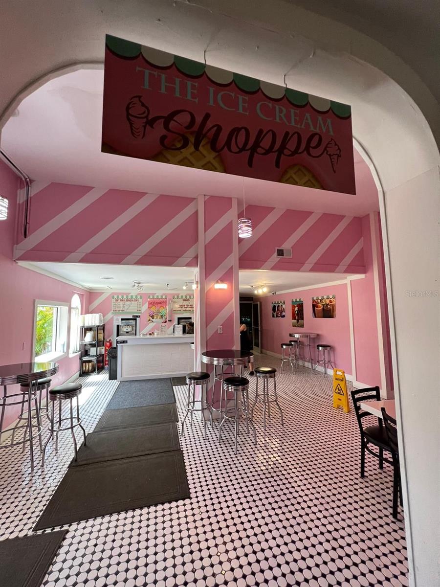 REGAL PALMS AT HIGHLAND RESERVE - Residential