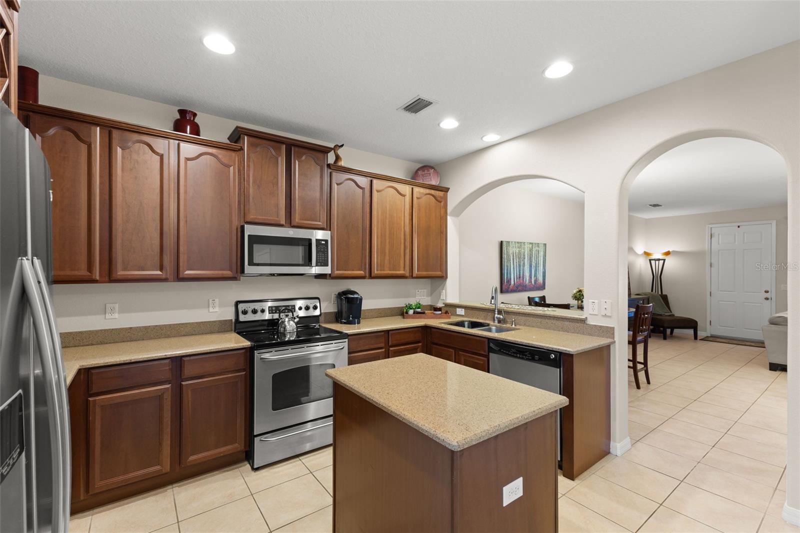 HAMPTON LAKES AT MAIN STREET - Residential Lease