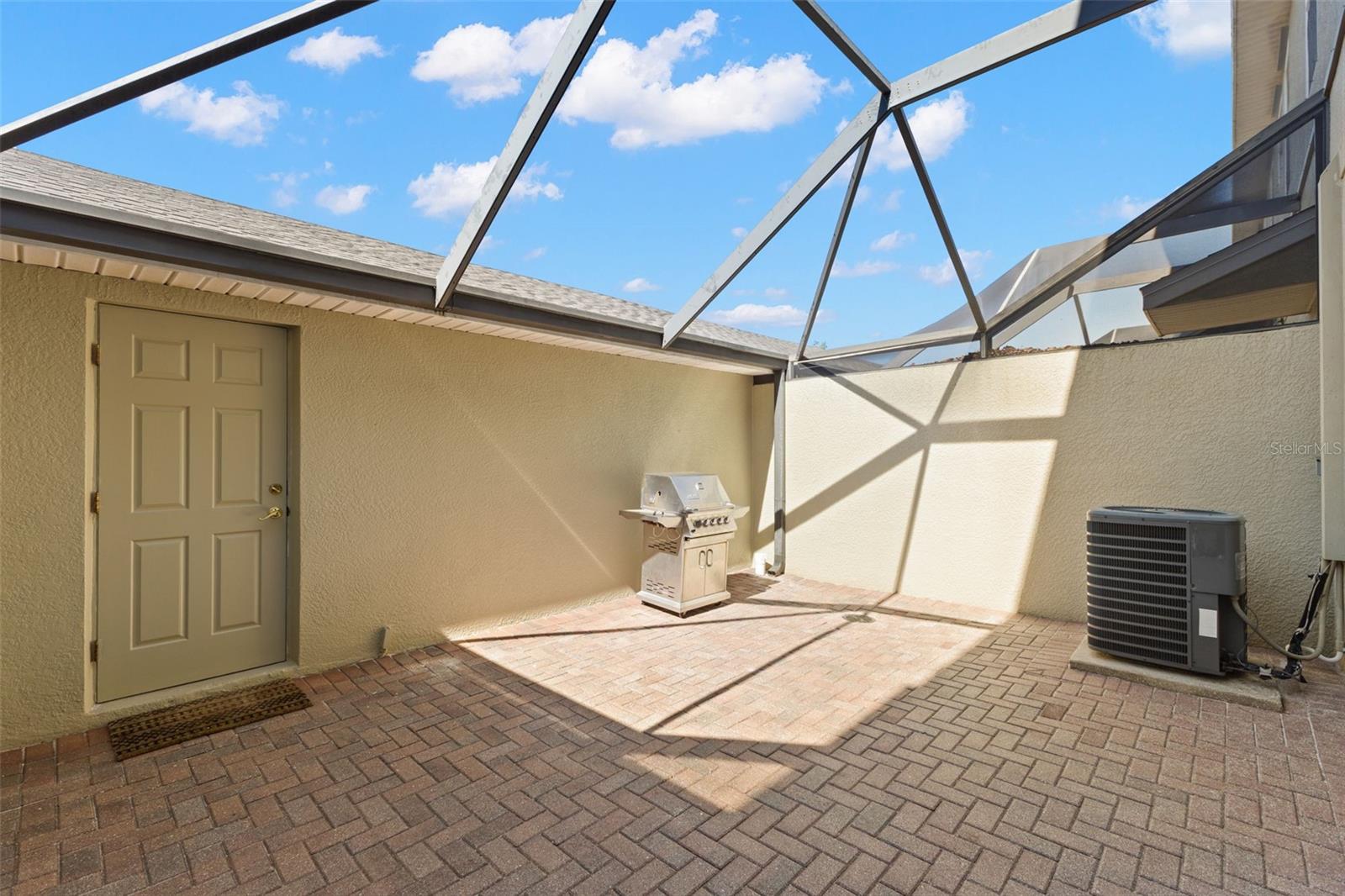 HAMPTON LAKES AT MAIN STREET - Residential Lease