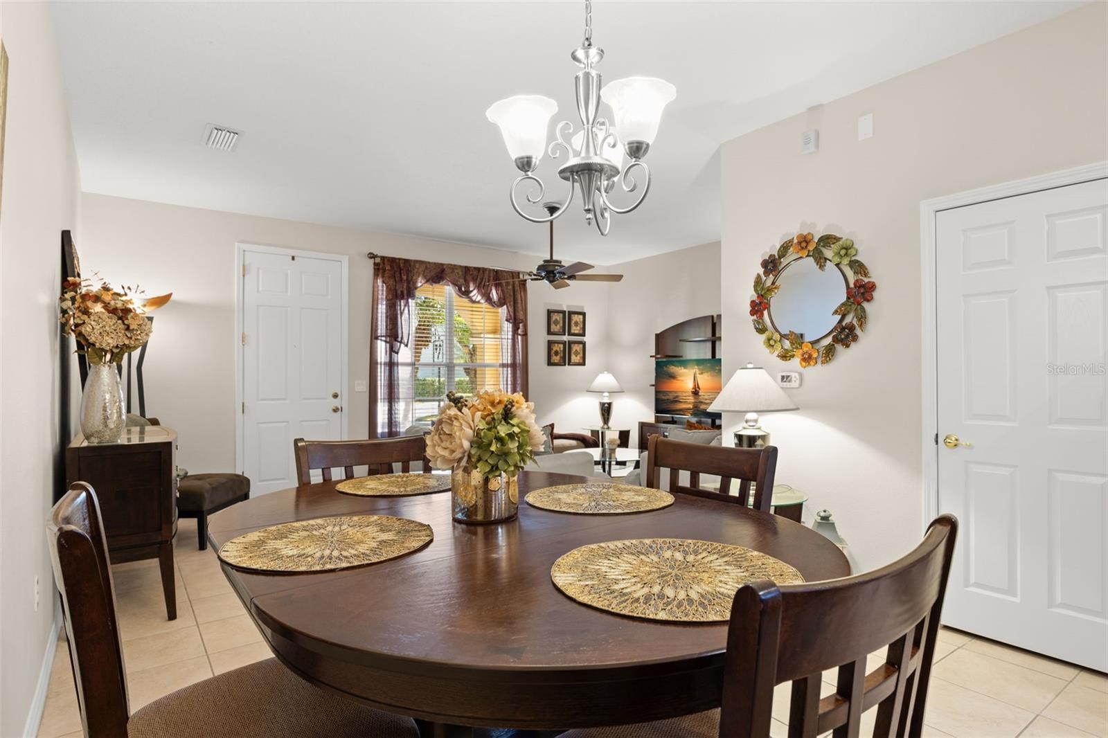 HAMPTON LAKES AT MAIN STREET - Residential Lease