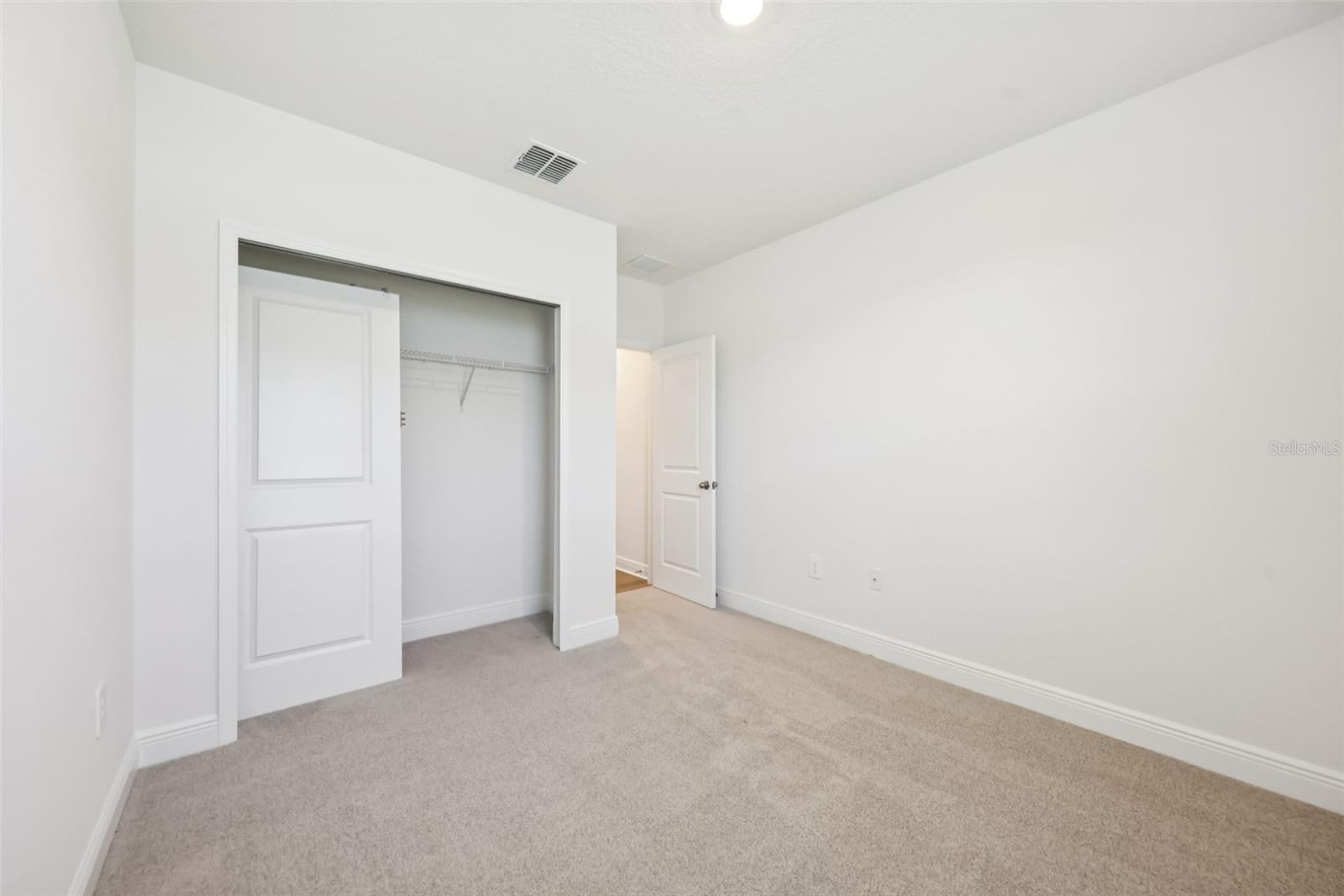 RESERVES AT HAMMOCK OAKS PHASE 1A - Residential