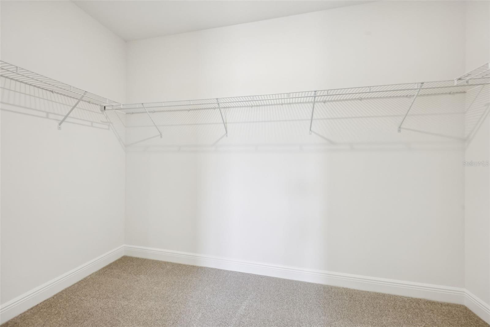 RESERVES AT HAMMOCK OAKS PHASE 1A - Residential