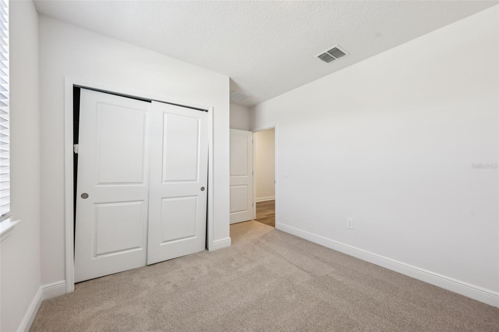 RESERVES AT HAMMOCK OAKS PHASE 1A - Residential