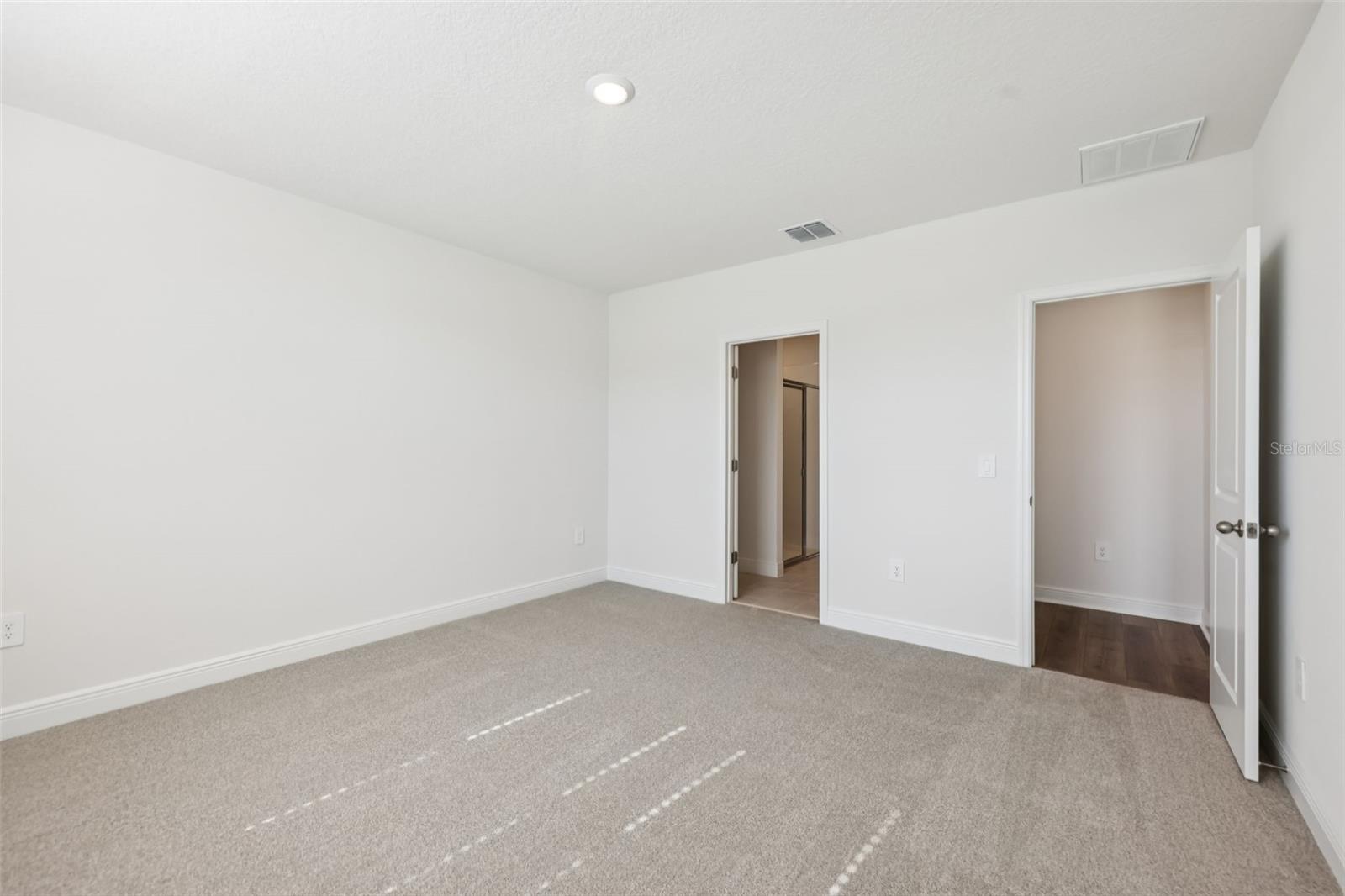 RESERVES AT HAMMOCK OAKS PHASE 1A - Residential