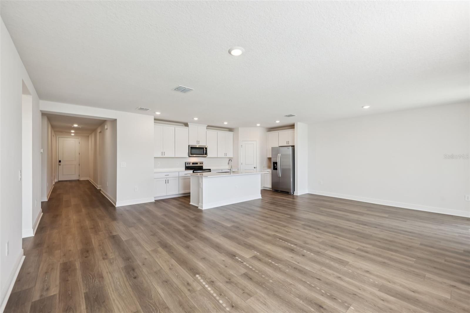 RESERVES AT HAMMOCK OAKS PHASE 1A - Residential