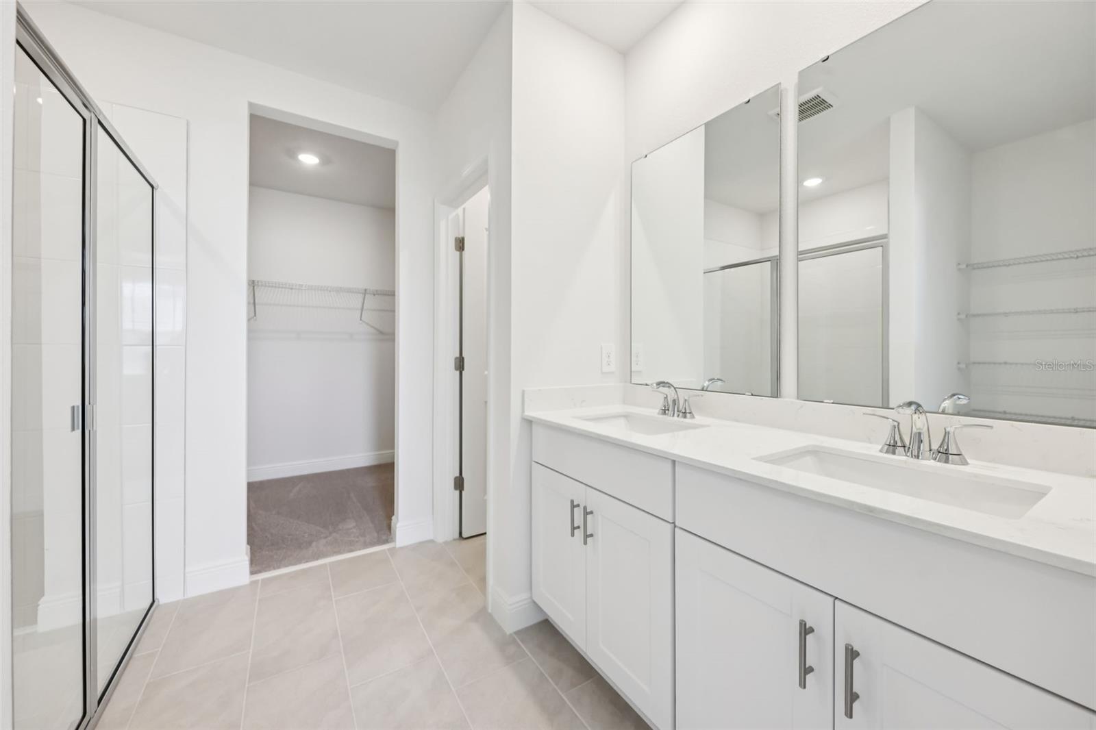 RESERVES AT HAMMOCK OAKS PHASE 1A - Residential