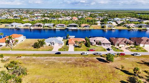 A home in PORT CHARLOTTE