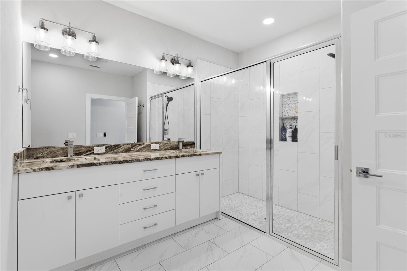 THE VUE AT CELEBRATION POINTE - Residential