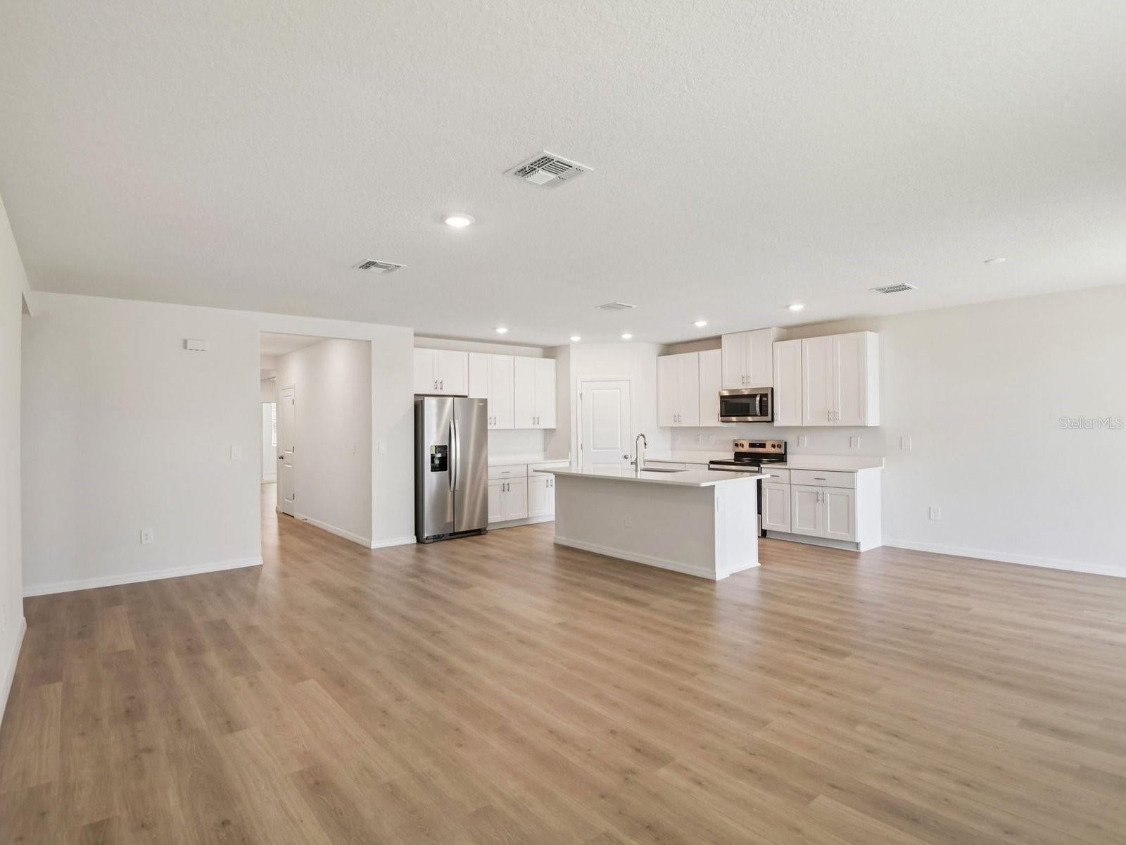 124 GENTLE RAIN LANE, NOKOMIS, FL, 34275 1 124 GENTLE RAIN LANE