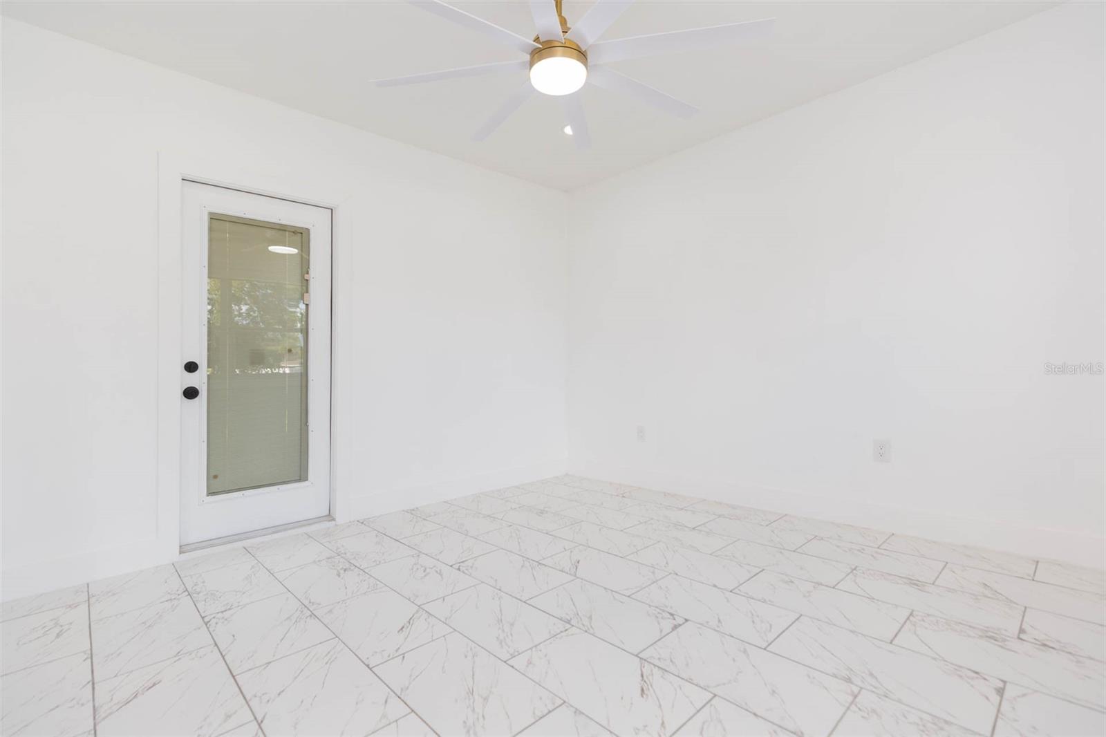 DEL RIO ESTATES UNIT 3 - Residential