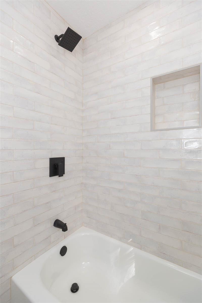 DEL RIO ESTATES UNIT 3 - Residential