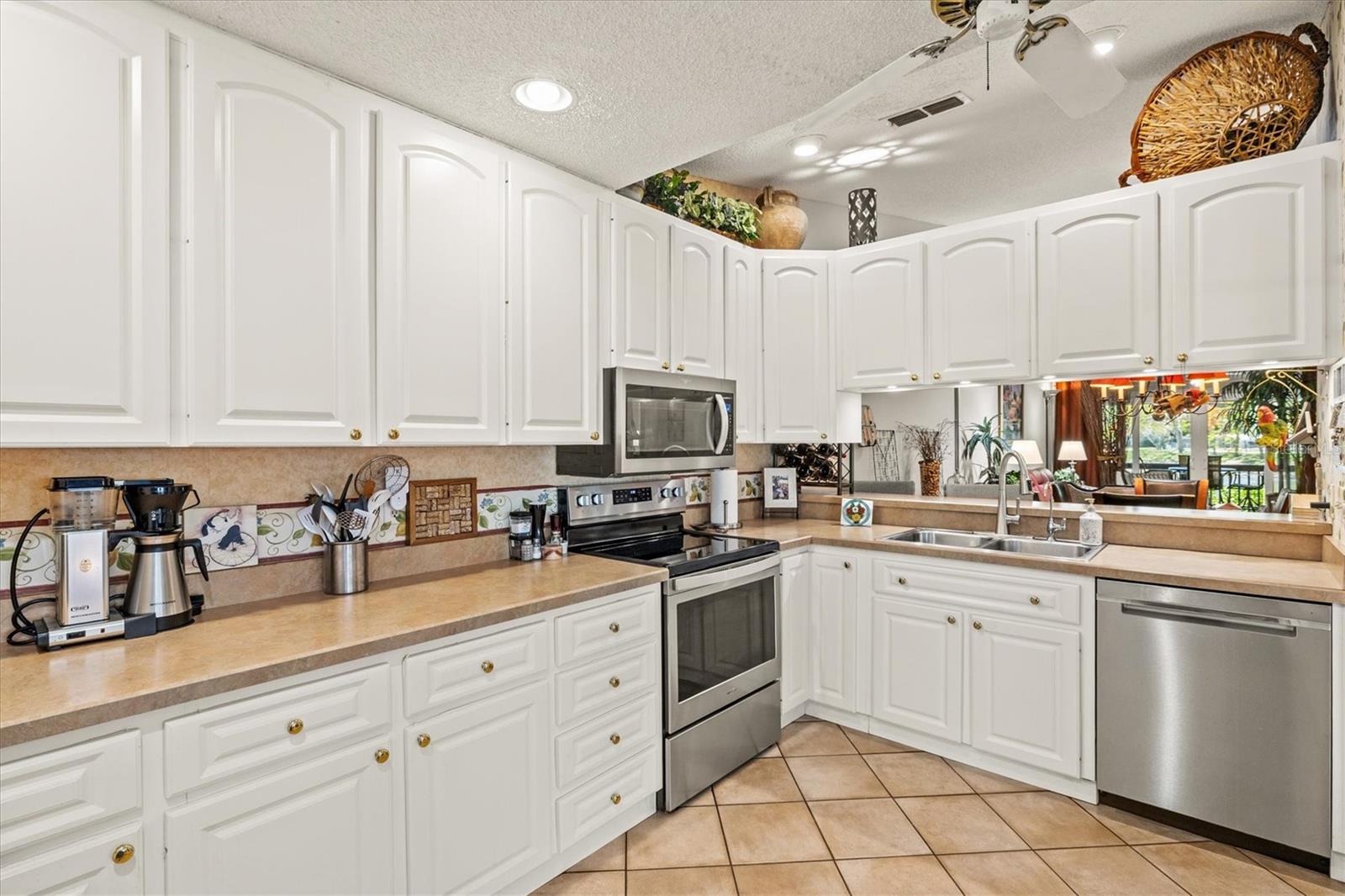 FORTY THREE WEST PALMS - Residential