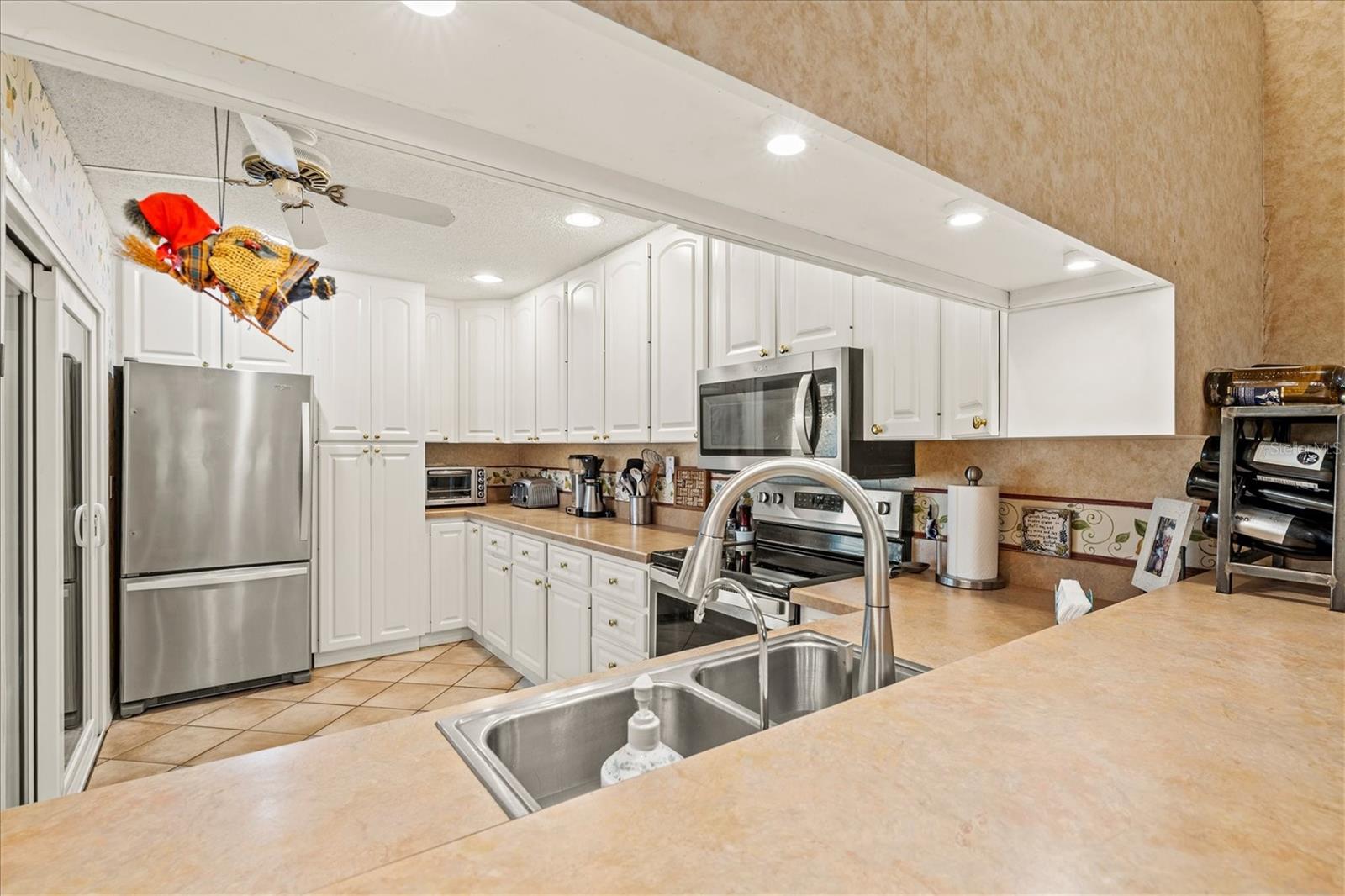 FORTY THREE WEST PALMS - Residential