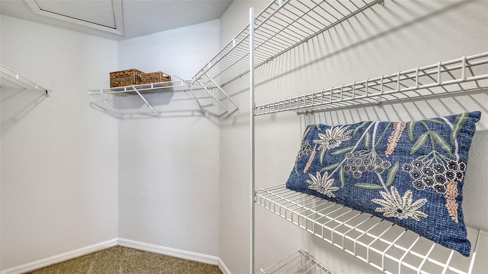 GATES CREEK - Residential