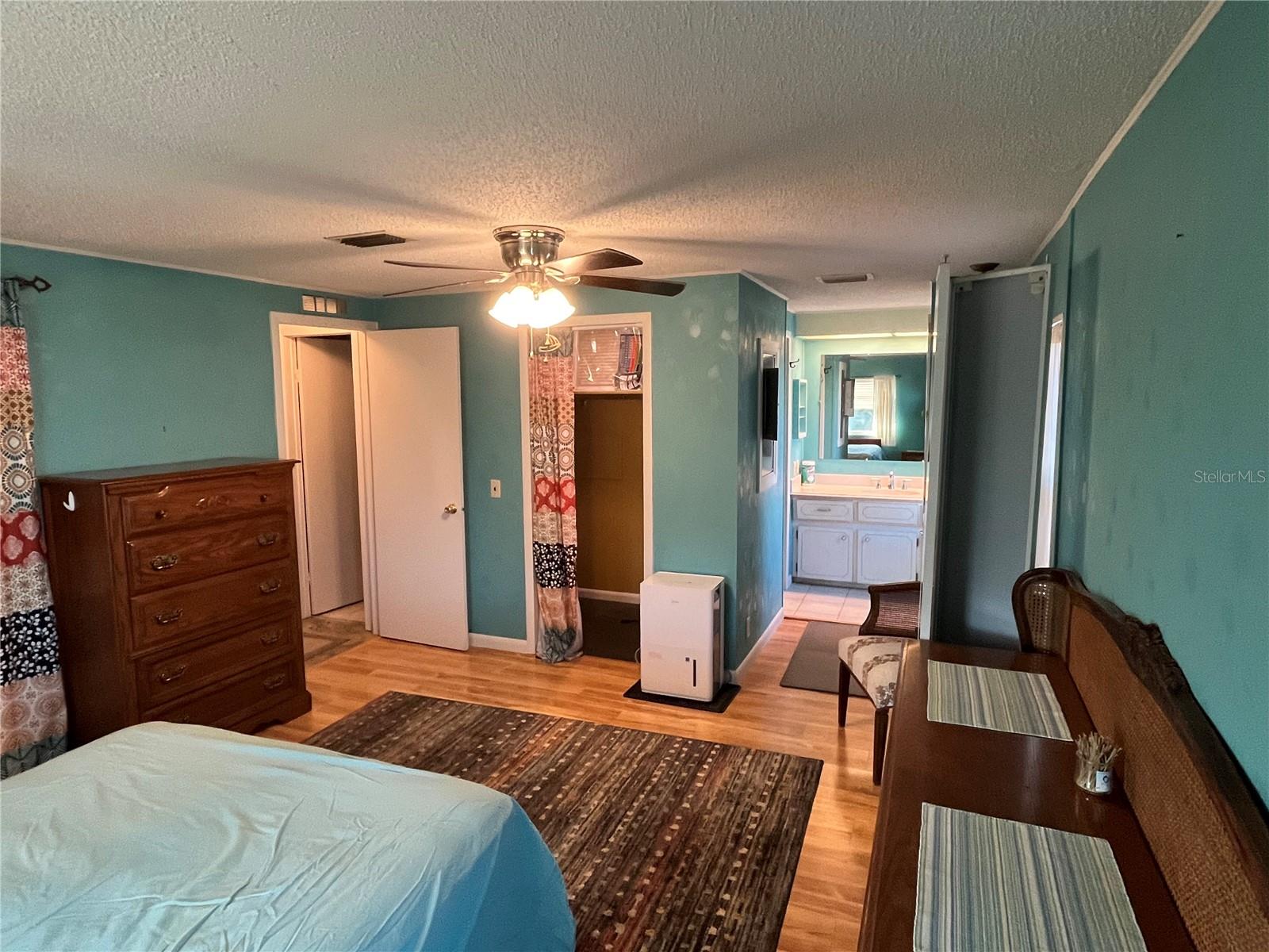 VENICE ISLE - Residential