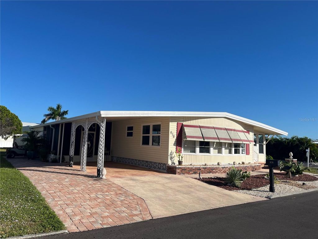 Photo of 878 Jolanda Circle, Venice, FL 34285 (MLS # N6141075)