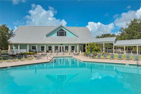 A home in PORT CHARLOTTE