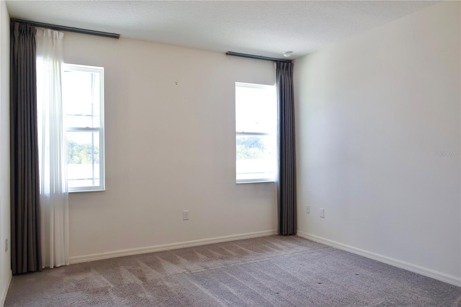 CARRIAGE HILL - Residential Lease