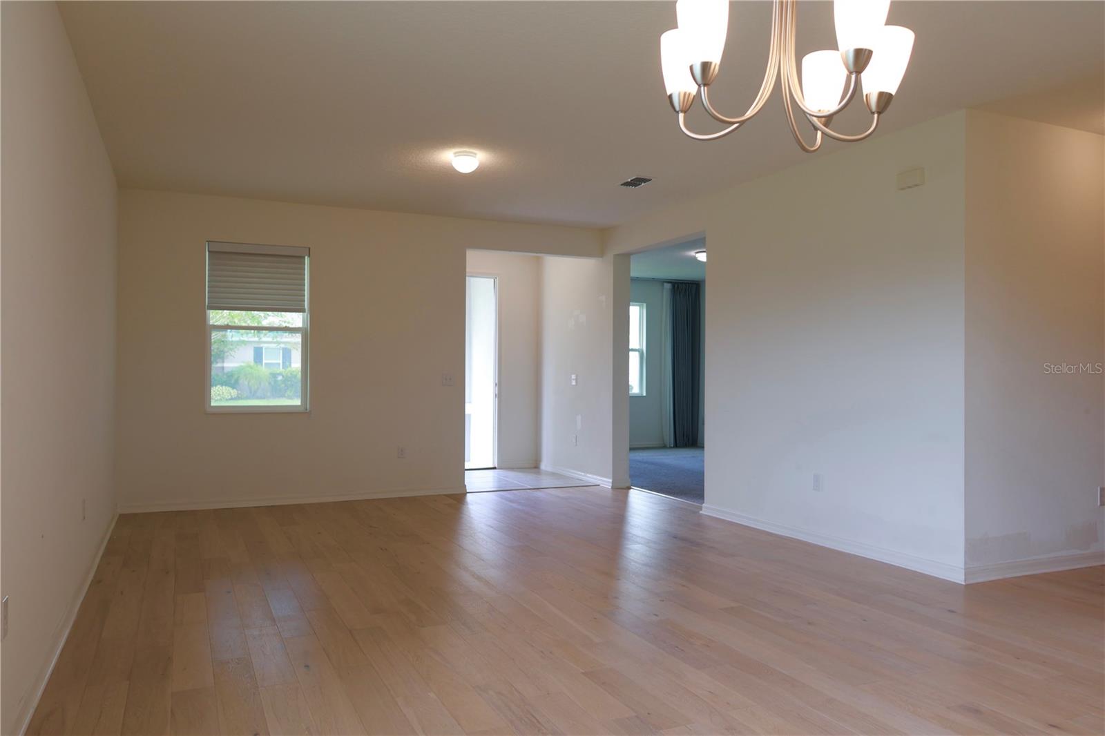 CARRIAGE HILL - Residential Lease