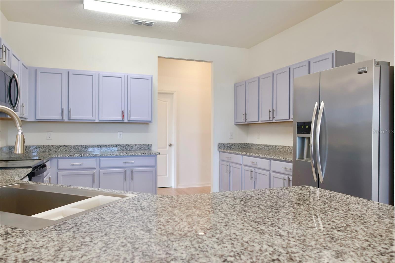 CARRIAGE HILL - Residential Lease