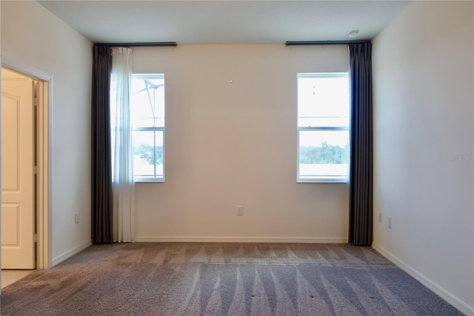 CARRIAGE HILL - Residential Lease