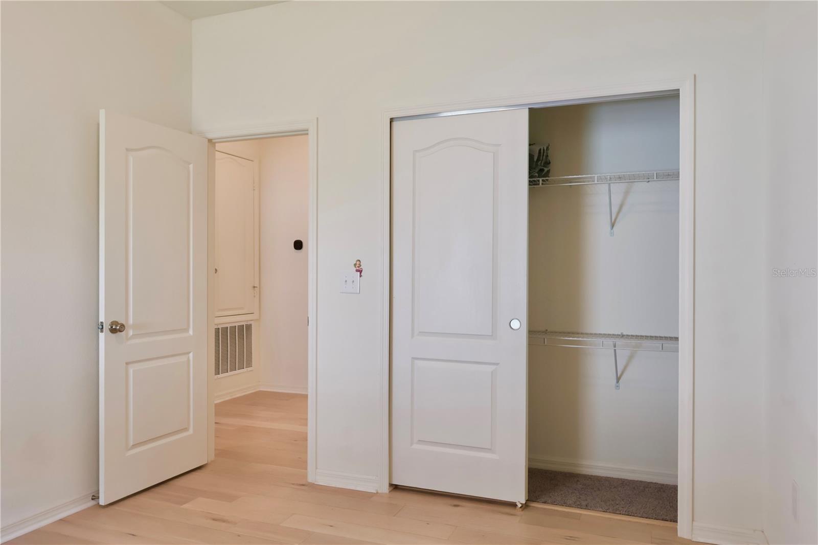 CARRIAGE HILL - Residential Lease