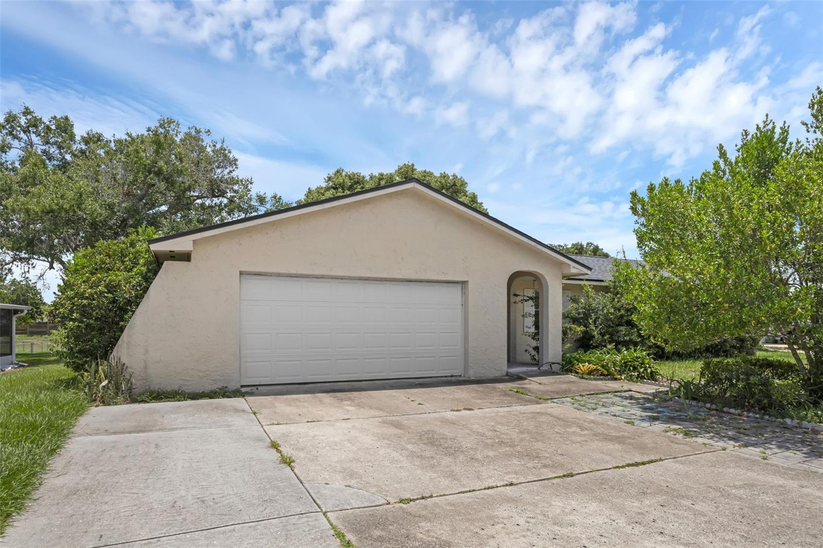 205 LOCH LOW DRIVE