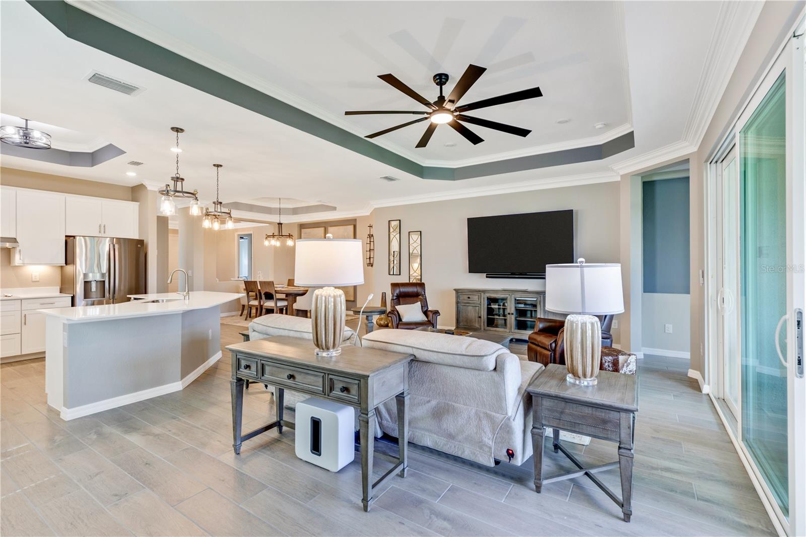 WELLEN PARK GOLF & COUNTRY CLUB - Residential Lease