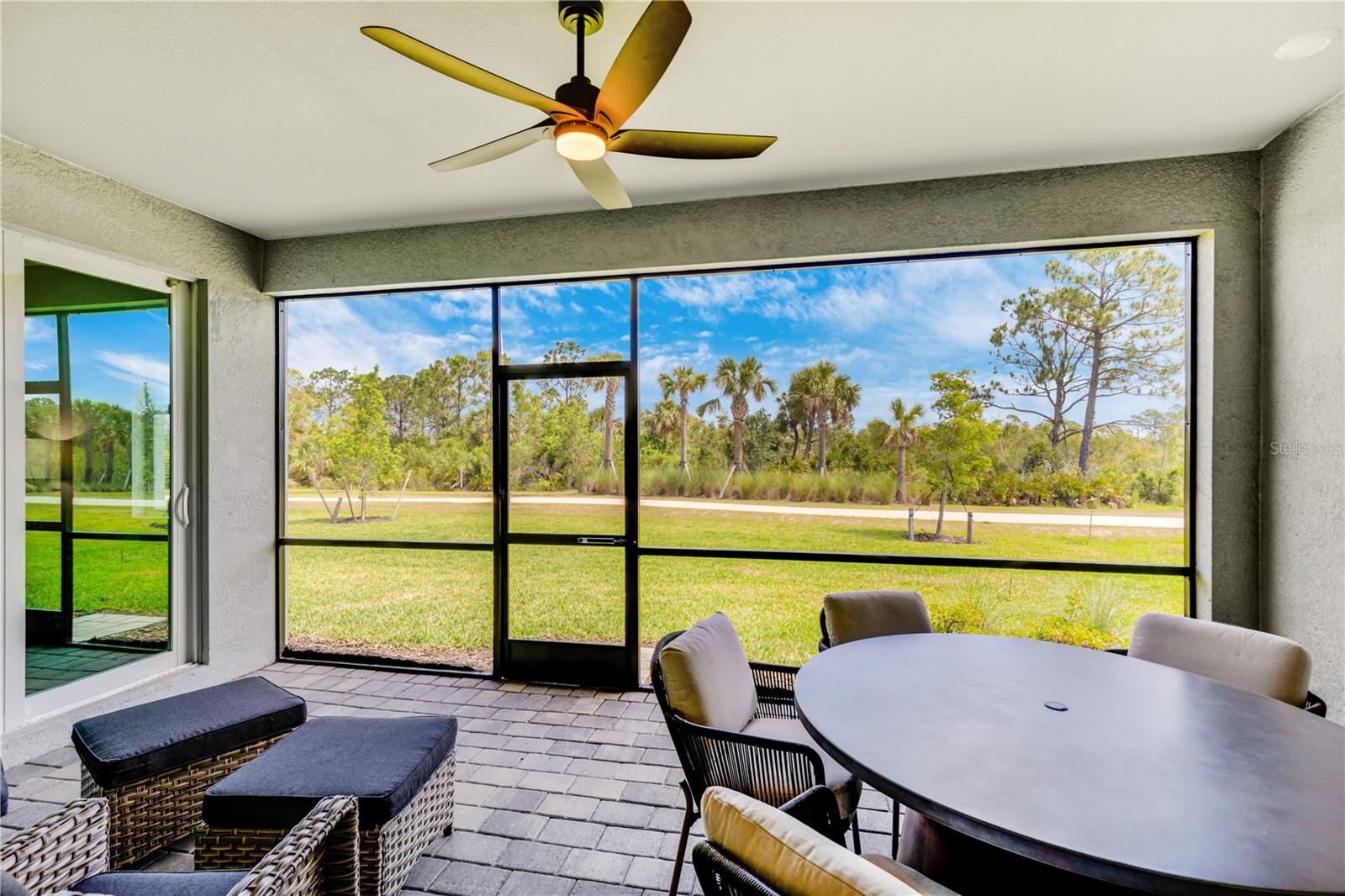 WELLEN PARK GOLF & COUNTRY CLUB - Residential Lease