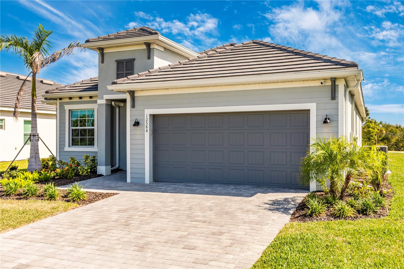 WELLEN PARK GOLF & COUNTRY CLUB - Residential Lease