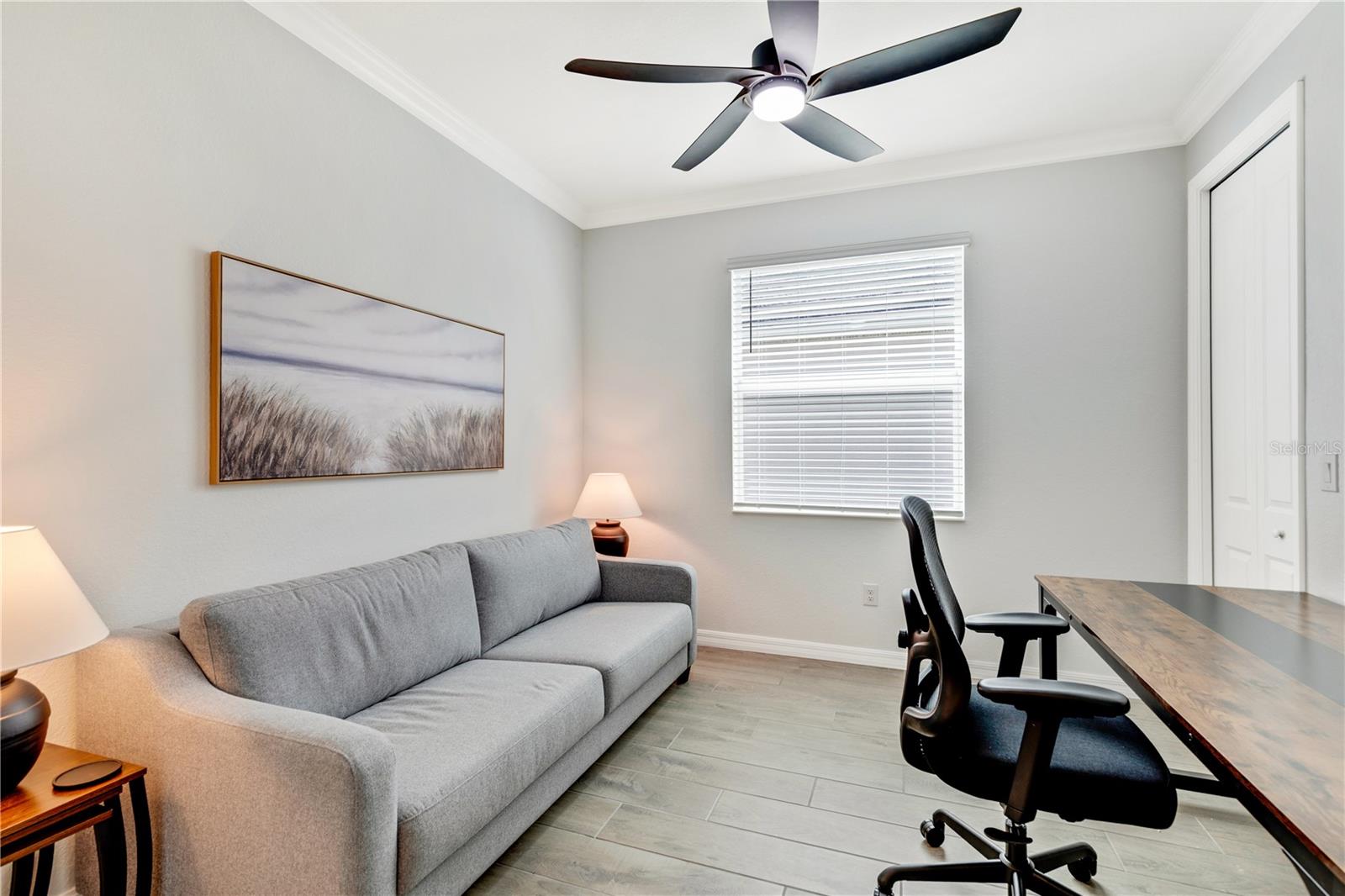 WELLEN PARK GOLF & COUNTRY CLUB - Residential Lease