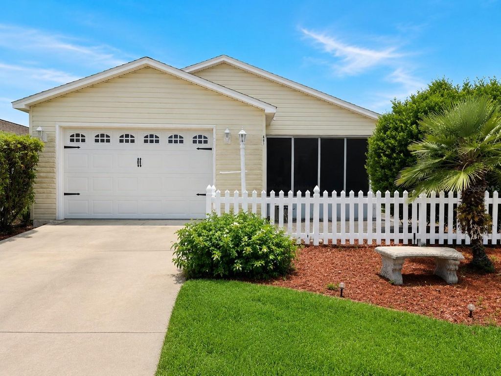 Photo of 481 Hildalgo Drive, The Villages, FL 32159 (MLS # O6414452)